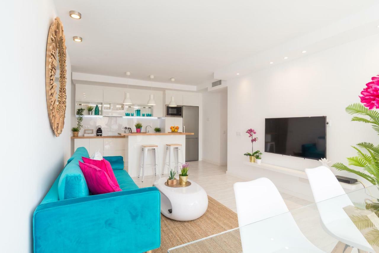 Stunning Spacious City Apartment With Free Parking Málaga Extérieur photo