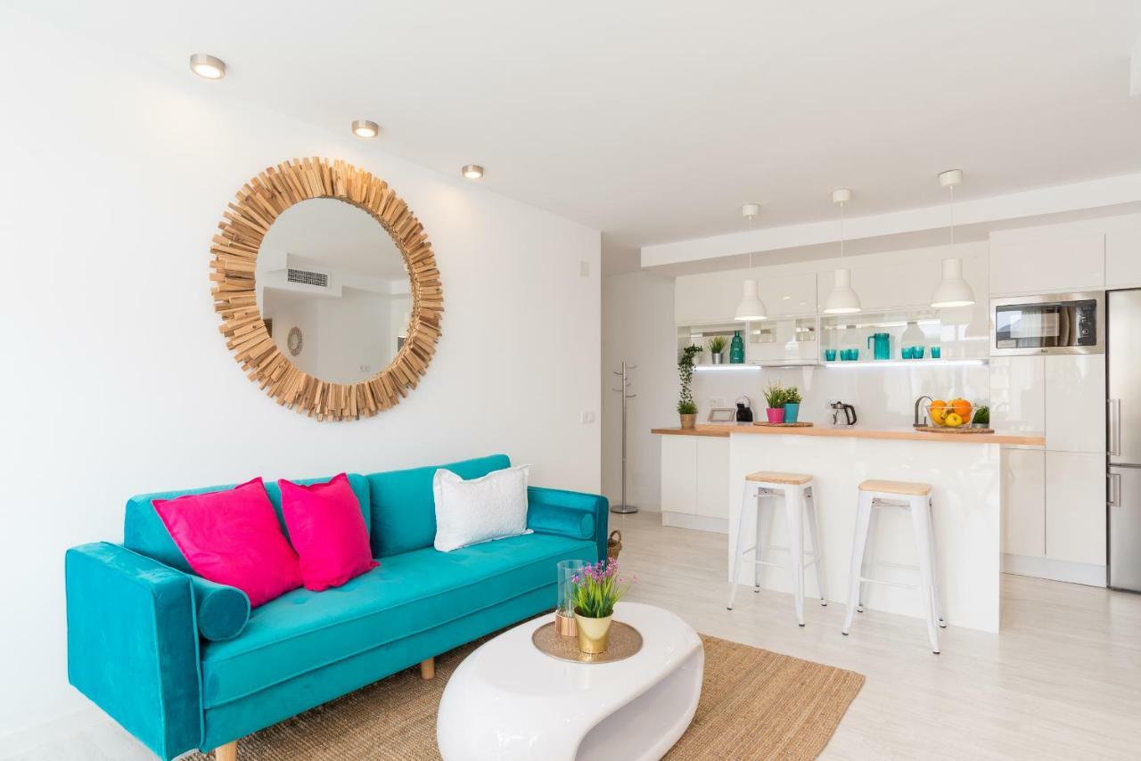 Stunning Spacious City Apartment With Free Parking Málaga Extérieur photo