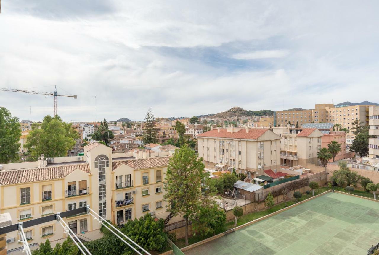 Stunning Spacious City Apartment With Free Parking Málaga Extérieur photo